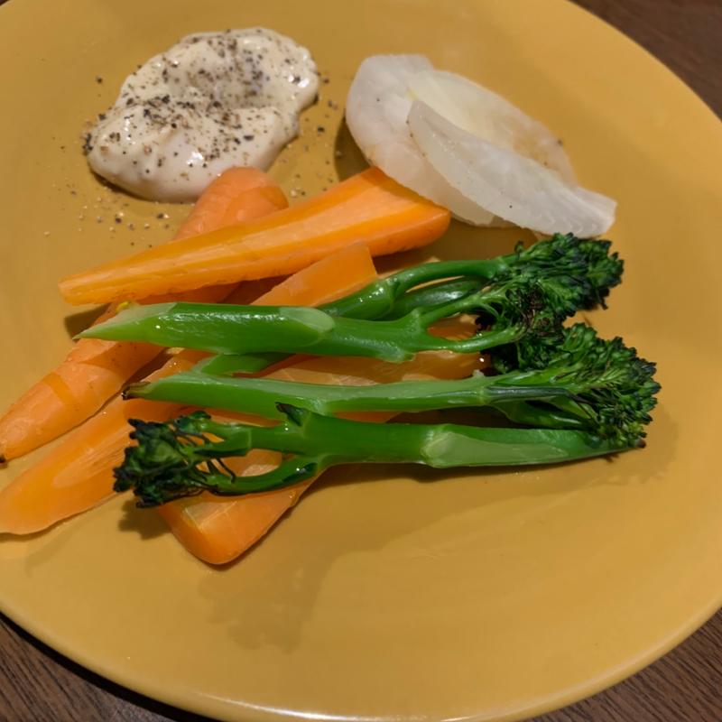 大根,人参,スティックブロッコリーのソテー アンチョビマヨ(ごはんとお酒 eight you)