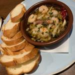 海老ときのこの具沢山アヒージョ(バゲット付き