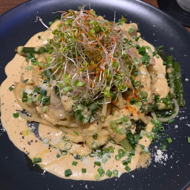 夜の背徳パスタ(ごはんとお酒 eight you)