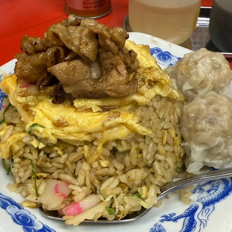 名物肉玉炒飯(萬龍)