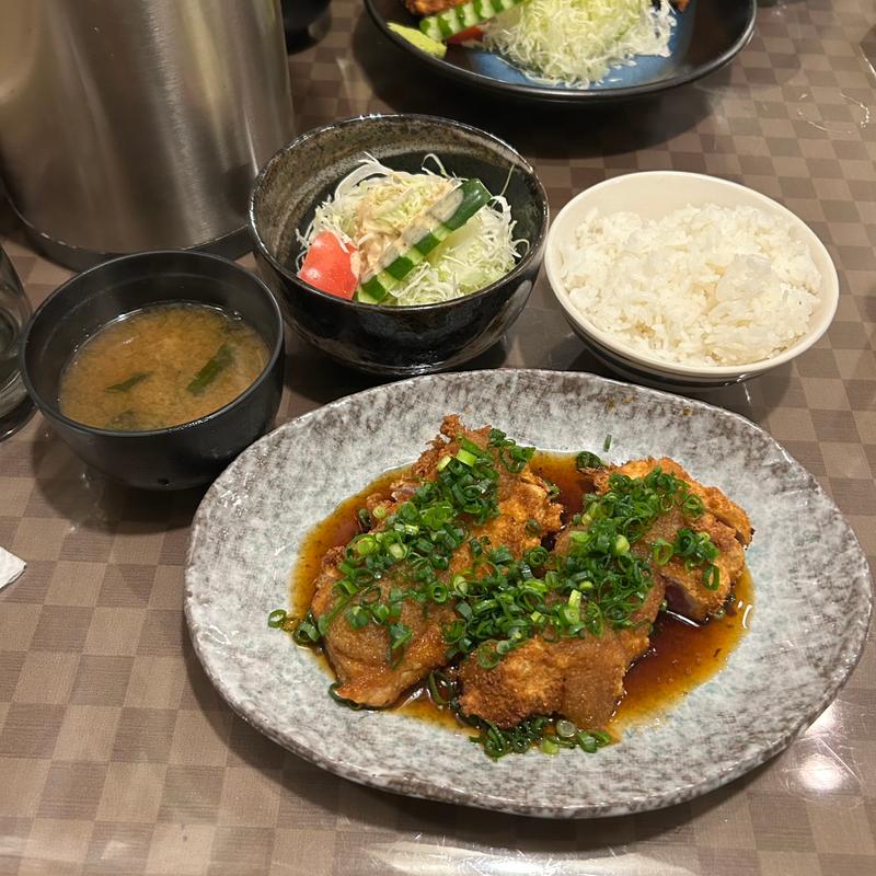 牛ロースおろしポン酢かつセット(新ばし 牛かつ おか田)