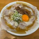 ちちぶ屋名物卵黄玉味噌中華(らーめん味噌中華 ちちぶ屋)