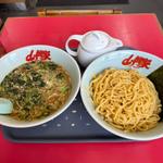 味噌つけ麺　ほうれん草