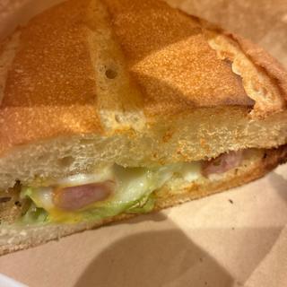 サンマルクホットサンド とろ~り3種チーズのジャーマンポテト(サンマルクカフェ 札幌ル・トロワ店)