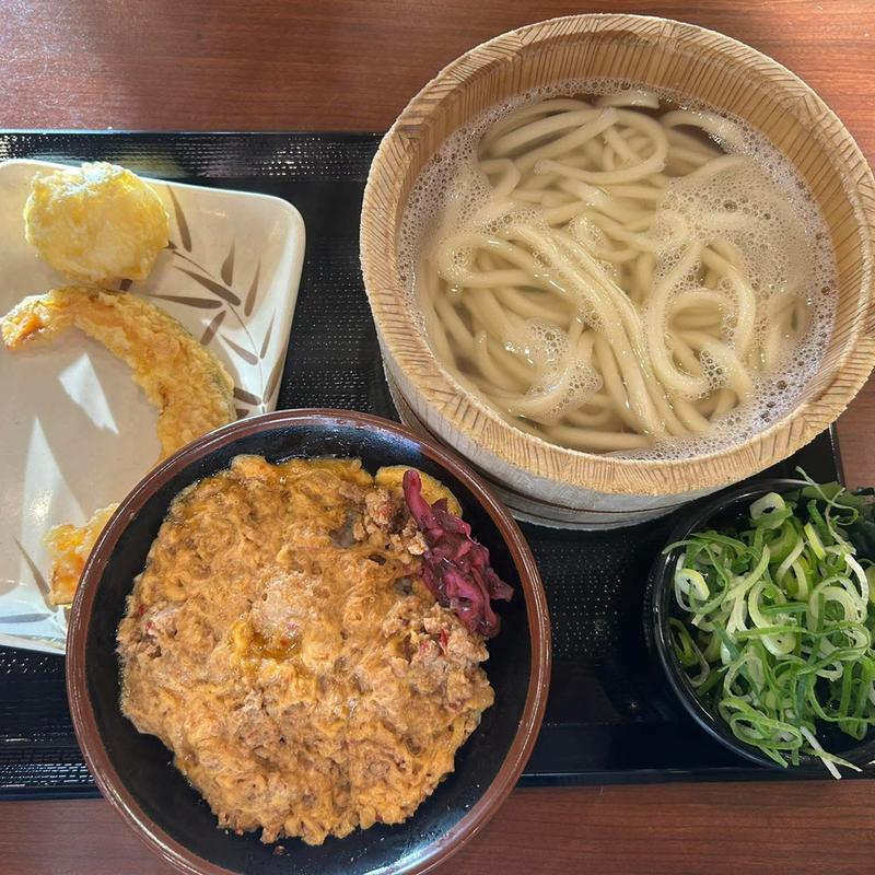釜揚げうどん そぼろ丼 半熟玉子天 かぼちゃ天(丸亀製麺川崎津田山)
