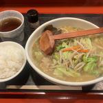 タンメン半ライス