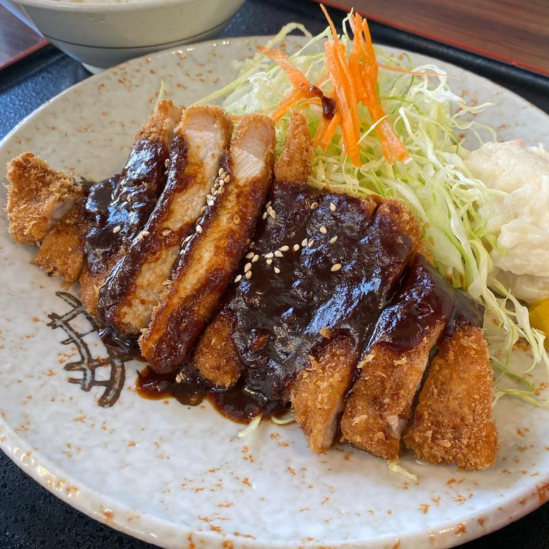 名古屋みそかつ(くれよん （みそかつステーキ）)