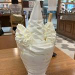 よつ葉の白いパフェ