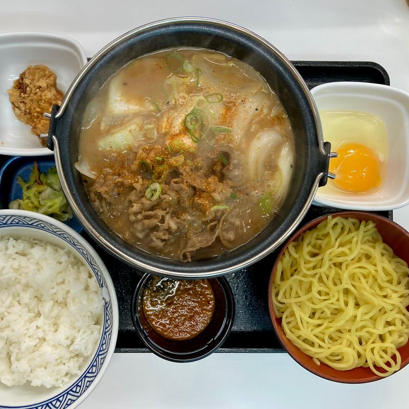 牛肉玉ラーメン鍋膳＋唐揚げ1個(吉野家 １号線山科店 )