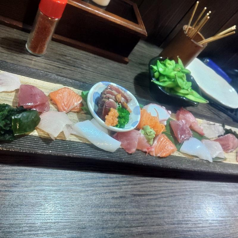 刺身盛り合わせ(なかなか家)