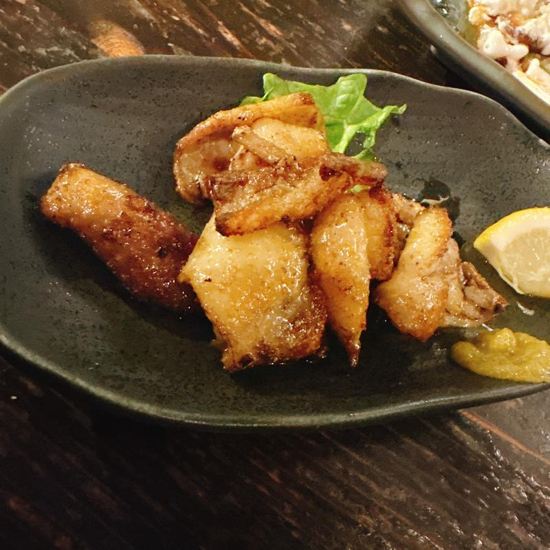 大和肉鶏　皮炙り焼(立ち呑み あたりや食堂 なんば店)