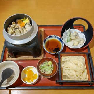 広島県産牡蠣の釜めし御膳 牡蠣の天ぷらセット(味の民芸 丸山台店)
