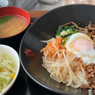 ビビンバ丼(たなぽん食堂)