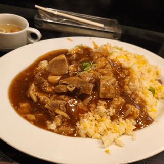 マーボー角煮焼メシ　ギガ(金太郎 )