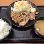 鶴巣ホルモン焼き定食