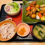 鶏と野菜の黒酢あん