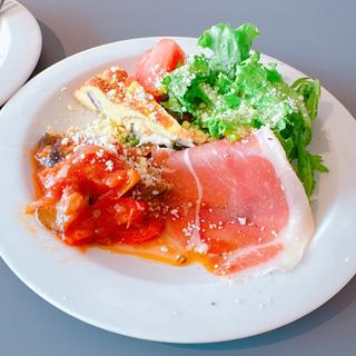 前菜の盛り合わせ