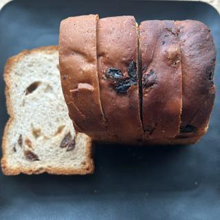 レーズン食パン