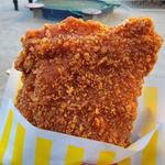 ファミチキレッド(ファミリーマート 新橋桜田公園前店)