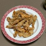 若鶏皮の唐揚げ