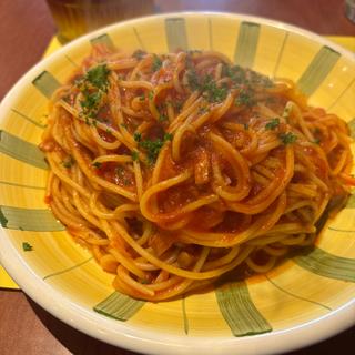 トマトとベーコンのアマトリーチェスパゲッティ(タベルナ・パパ )