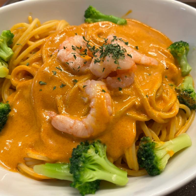 海老の濃厚トマトクリームパスタ(カフェ・ド・クリエ箱崎町店)