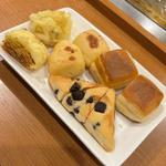 鉄板パン(鉄板酒場 とみろく)