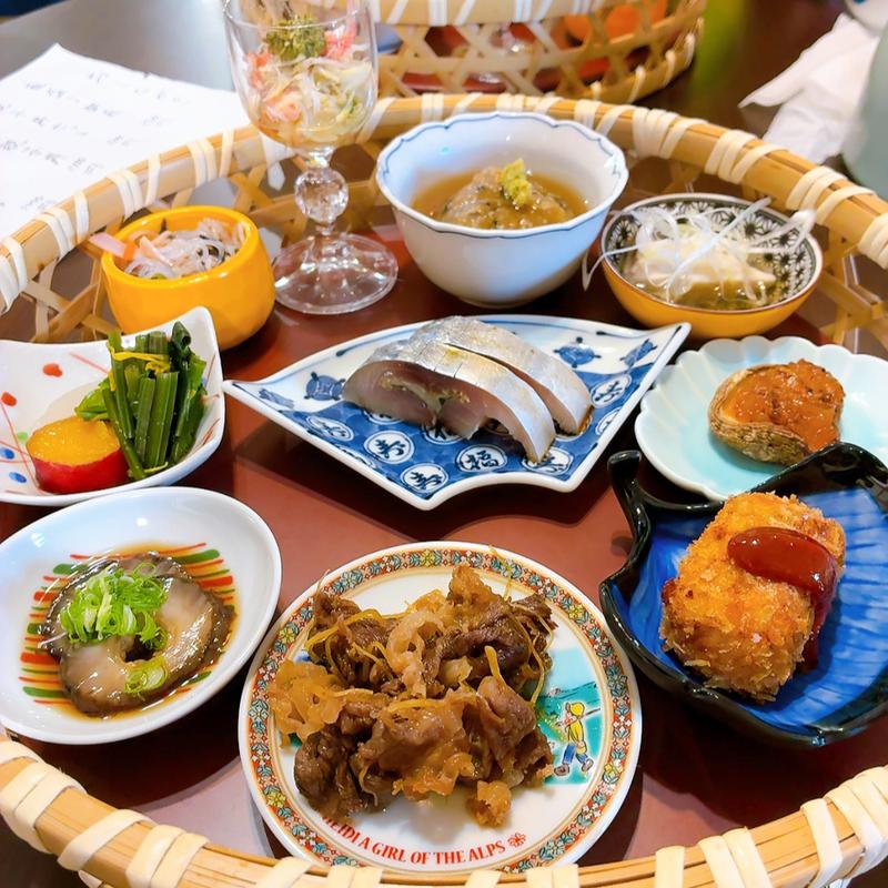 籠盛り御膳(笑吉)