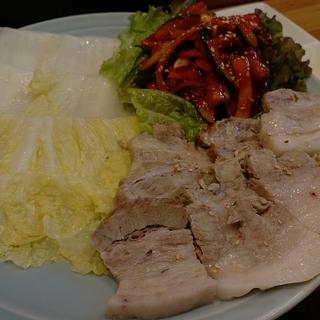 ポッサム(韓国居酒屋とん豚)