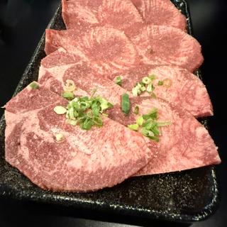 哲神タンセット