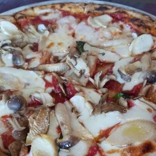 きのこのピッツァ