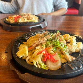 ホルモンうどん