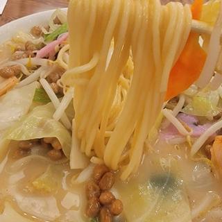 納豆ちゃんぽんウーロン茶セット