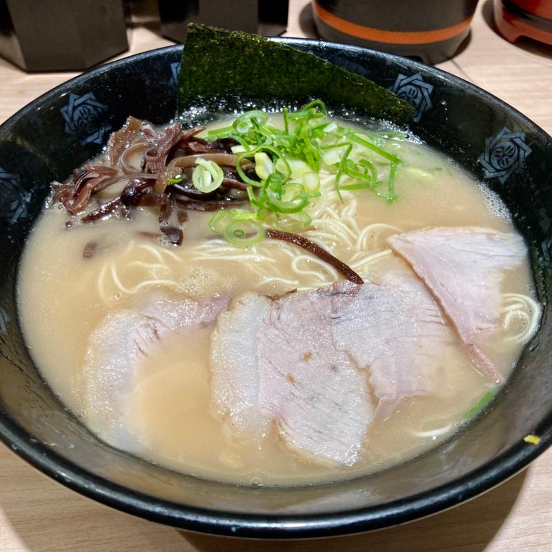ラーメン(俺式 純 東京駅店)