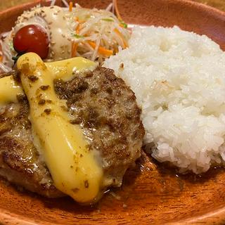 チーズバーグディシュ(びっくりドンキー 豊橋藤沢店)