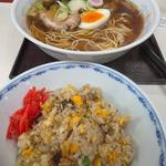 ワンタン麺 半チャーハン