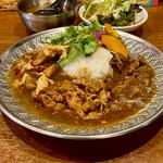 あいがけカリィ3種(大衆中遊華食堂 八戒)