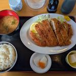 ジャンボチキンカツ定食