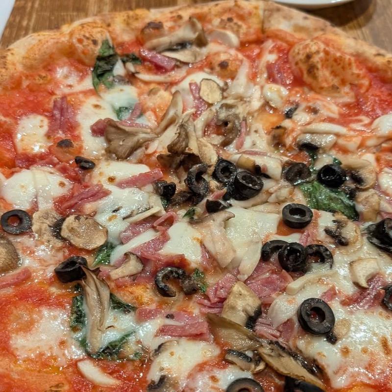 ポポロ(ラ ピッツァ ナポレターナ レガロ)