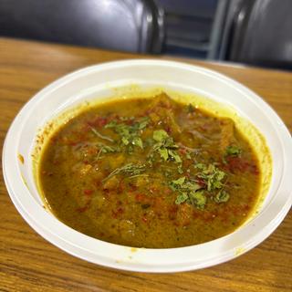 モルディブフィッシュの出汁香るチキンカレー(カレーショップ初恋)