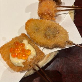 いくらとサーモン、カツ、きのこ(はん亭)