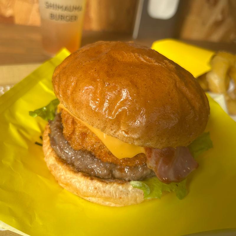 バジルチーズバーガー(ビクトリーバーガー)