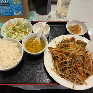 レバニラピリ辛炒め(新世界上海料理)