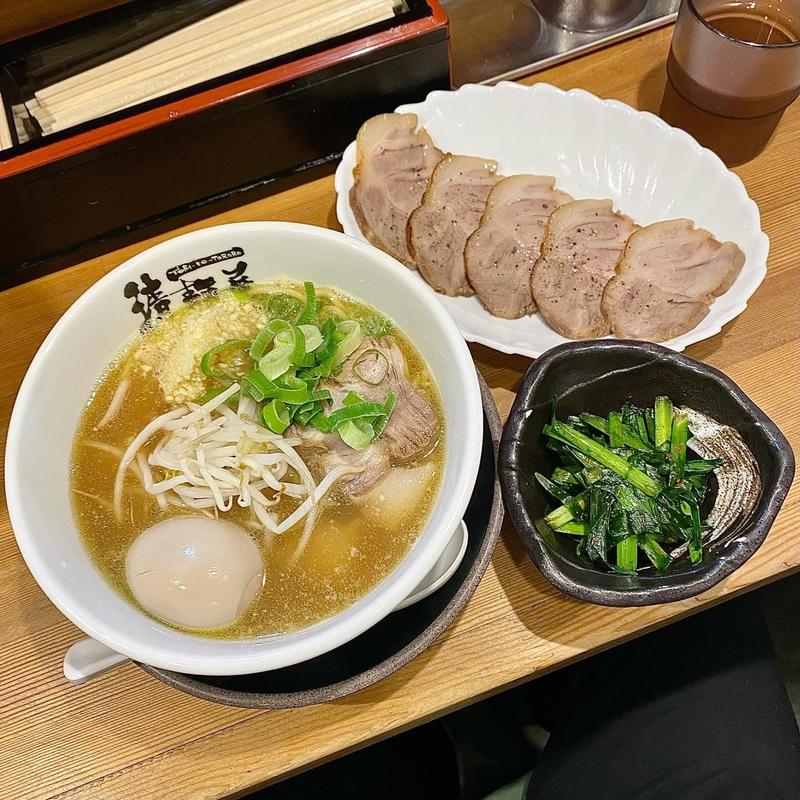 ニンニクラーメン オタロっ子 ニンニクマシマシ チャーシュー 辛ニラ(清麺屋)