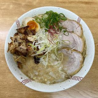 醤油ちゃーしゅー麺 大盛 2玉(らーめん 弥七)