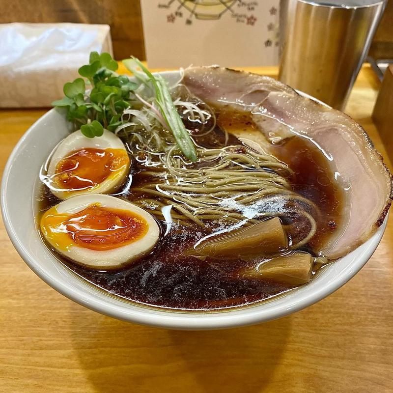 醤油 味玉付き(麺通処 日加月)