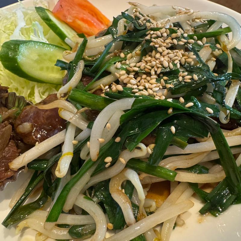 レバニラ炒め定食(ハンバーグステーキ&焼肉 DiSH)