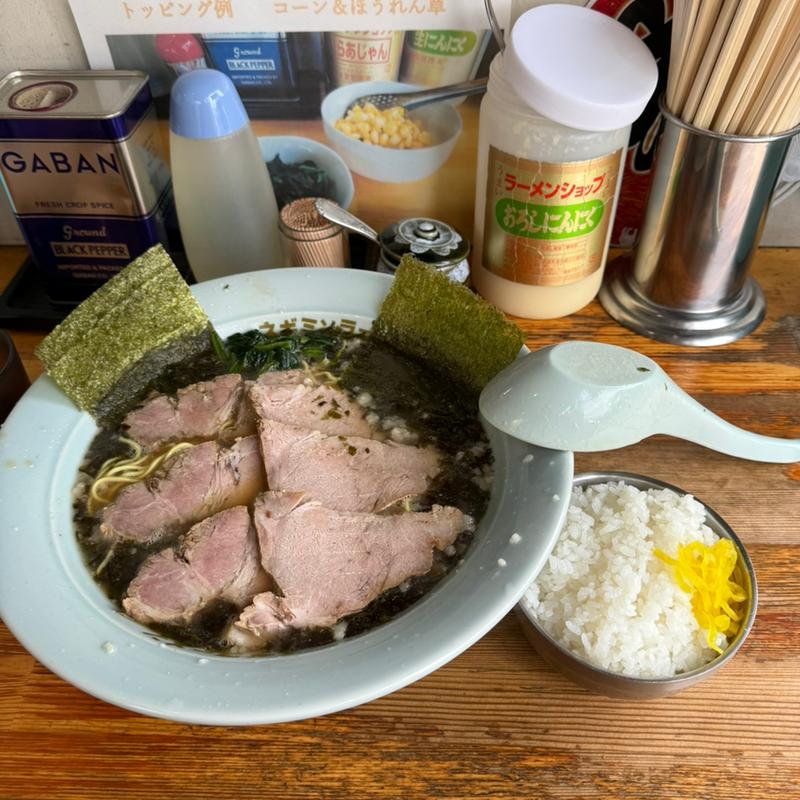 黒バラ海苔チャーシュー麺　半ライス(ラーメンショップ椿 上彦川戸店)
