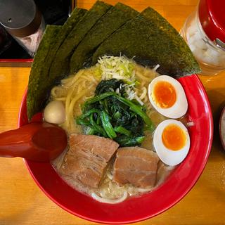 赤盛りラーメン(横浜家系ラーメン 赤家 上板橋店)