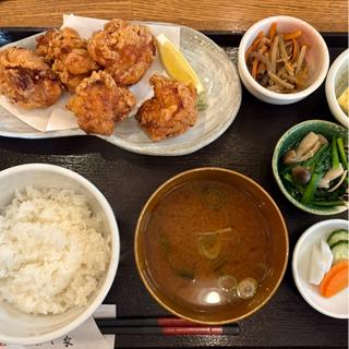 鶏の竜田揚げ定食(旬彩 よし家)